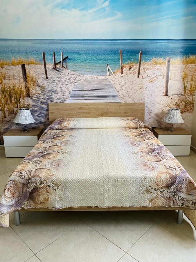 I Due Delfini Apartamento Taranto Exterior foto